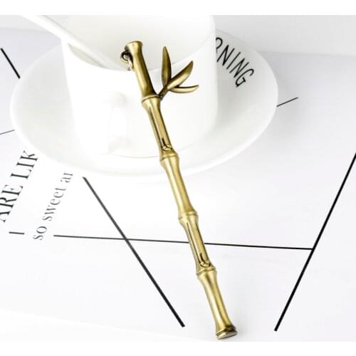 MQCHUN League of Legend Keychain Lo L Quick Scout Teemo Weapons medel Vintage keyring Pendant metal Llaveros keyholder-25