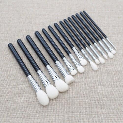 Professional Handmade Makeup Brushes Set Soft Saikoho Goat Hair Face Powder Eye Shadow Blending Brush Cosmetic Make Up Brush