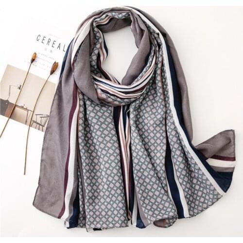 2019 Autumn Cotton Small Flower Print Scarves Shawls Wrap Women Long Soft Stripe Scarf Hijab 2 Color Free Shipping