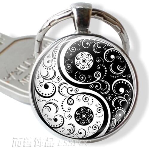 Yin Yang Keychain Ancient Taoism Black Withe Tai Chi Sign Pendant Key Chain Ring Glass Dome Jewelry Religion Accessories Gift
