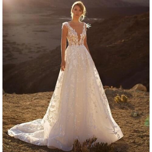 Gorgeous Wedding Dresses 2021 A-Line Sheer Neck Feathers Lace Appliques Backless Sweep Train Bride Gown Vestidos De Noiva