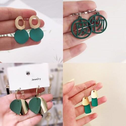 Green Metal Pendants Dangle Earrings for Women Painting Plants Drop Earrings Gold Color Top Female Earrings pendientes femme