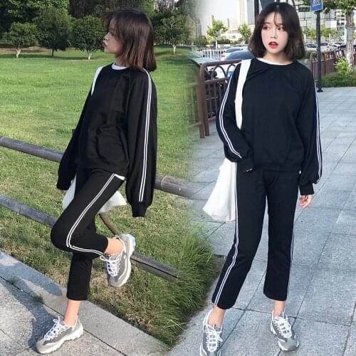Womens Motion Leisure Suit Thin Sweater Jacket and Trousers Twinset Girls Tracksuits Fashion Female Casual Couple Suits