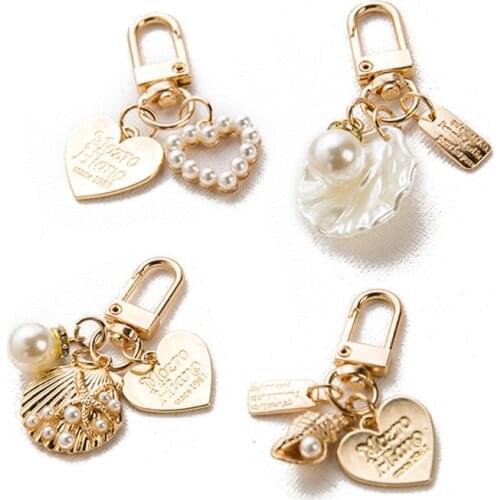 4Pcs Love Letter Shell Conch Pearl Metal Golden Keychain Kit Bag Charm Jewelry F3MF