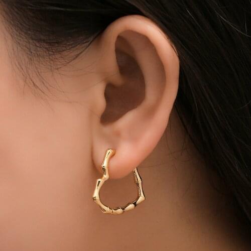 New Fashion Bamboo Heart Love Hoop Earrings Small Geometric Gold Color Statement Huggie Earring Women Party Jewelry Gifts