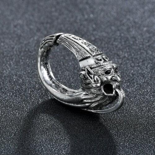 New Fashion Men Vintage Keychain Metal Holder Chain Retro Old Men Pendant Keyring Souvenir Boyfriend Gift