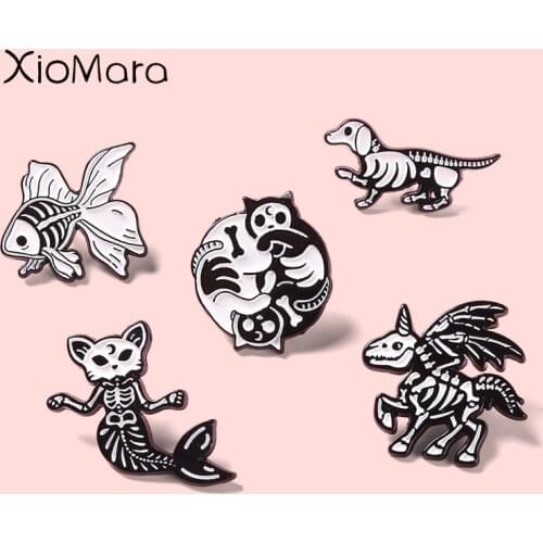 Cats Face Fishtail Dinosaur Gothic Skeleton Punk Pins Horror Brooches Hats Leather Jeckets Quality Accessories Men Women Jewelry