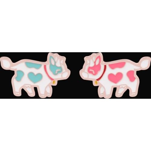 Cute Cow Brooch Enamel Cartoon Animal Badge Jacket Backpack Pin 2 Color Party Holiday Creative Gifts for Children Friends