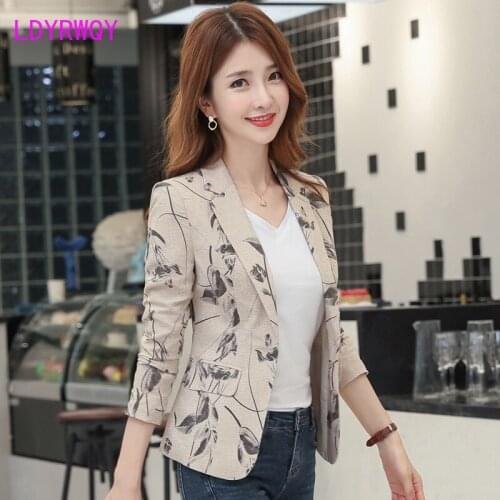 2021 new autumn Korean version of the self-cultivation retro printing small suit jacket female Office Lady Single Breasted