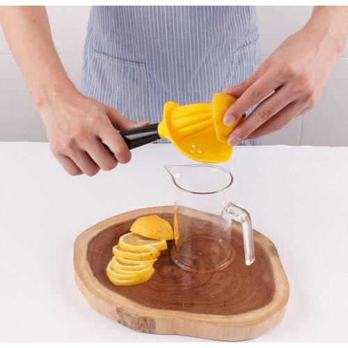Household Anti-slip Manual Juicer Portable Lemon Orange Manual Squeezer Juice Fruit Press with Mesh tray Kitchen Bar Accessories