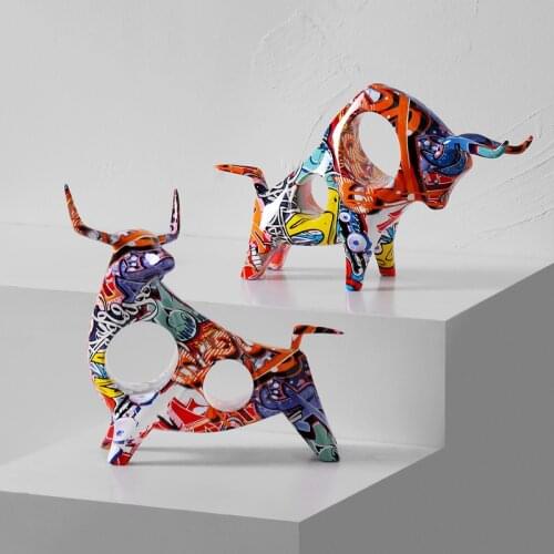 Dropshiper Art Nordic Creative Graffiti Cow Decoration Living Room Desktop Office Wine Cabinet Home Soft Decoration Gift