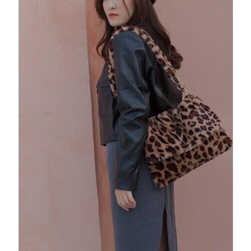 2021 New Women Winter Faux Fur Shoulder Bag Handbag lady Leopard print Handbag Female Party Small Girls Tote Bag Christmas Gift