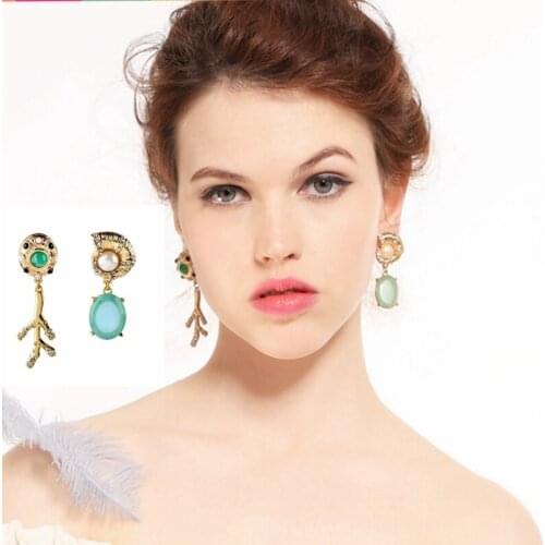All Match Asymmetry Women Earrings Temperament Simulated Pearl Rhinestone Pendientes Mujer Moda Boho Sea Snail Earrings