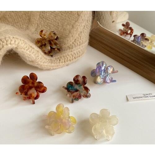 AOMU Translucent Colorful Acrylic Flower Small Hair Claw Clips Sweet Romantic Small Hair Grab Bangs Hairpin Clip For Women