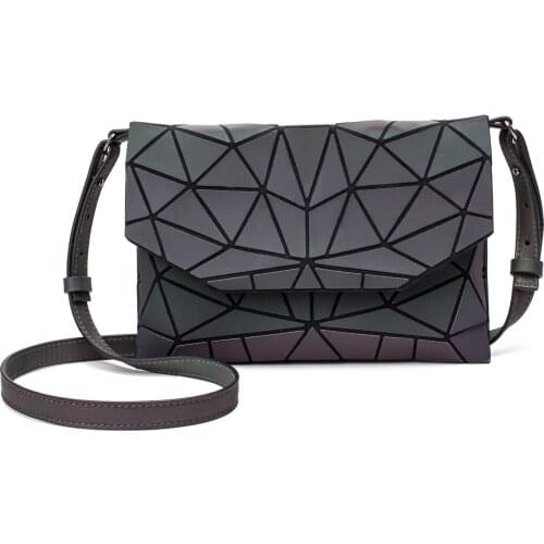 Women Bags PVC Geometry Envelops Purse Luminous Discoloration Chain Shoulder Bag Cross Body Satchels Bag Casual Clutch Bags