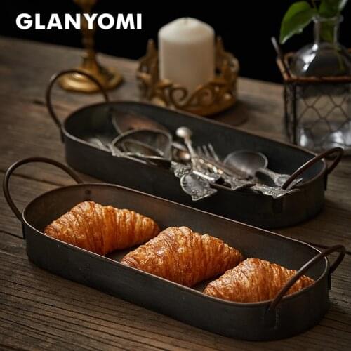 Vintage Metal Storage Tray Retro Dessert Fruit Cake Bread Plate with Handle Home Kitchen Food Organizer Desktop Sundries Tray