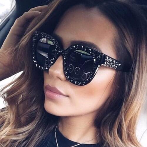 Vintage Woman Square Sunglasses Crystal Pink Sunglasses For Women Big Size Frame Glasses Brand Designer Eyewear gafas de sol