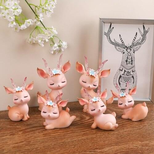 Cute Deer Figurines Resin Fawn Animal Model Desktop Deer Miniature Statue Party Baby Shower Birthday Anniversary Car Ornaments
