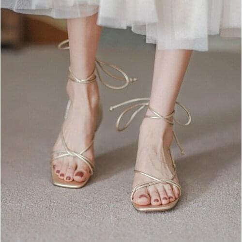 Apanzu Summer strappy sandals 2021 New Multiple Cross-Strap Low Heel Ankle Bondage Thong Nubuck Flip flops Golden Women Sandals