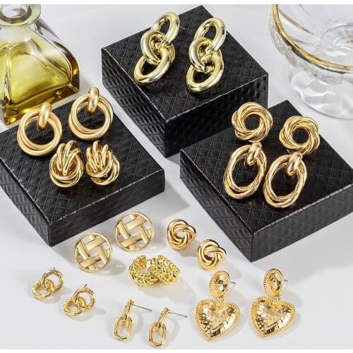 ZWC 2021 Hot Sale Punk Retro Fashion Popular Ladies Ear studs Korean Popular Temperament Gold Color Era Earrings Jewelry