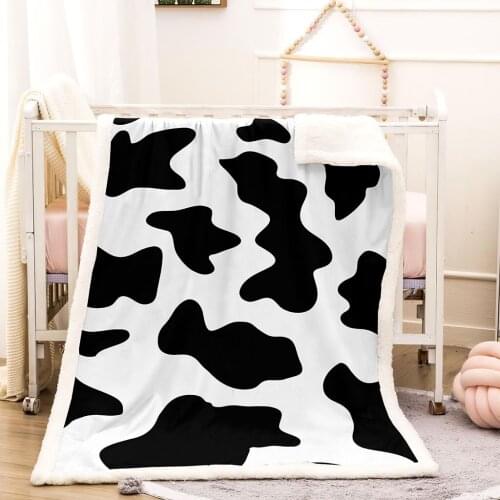 Baby Adult Soft Milk Black and White Printed Flannel Blanket Comfortable Breathable Material Suitable for Sofa Bedroom Bed