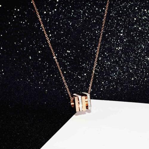 YUN RUO New Arrival Rose Gold Color Fashion Rotatable Crystal Square Pendant Necklace Titanium Steel Jewelry Woman Gift Not Fade