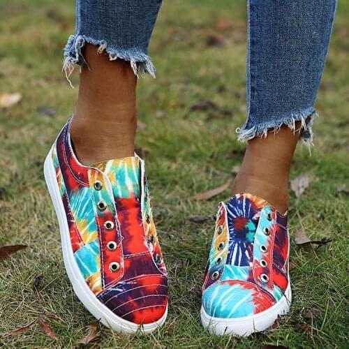 New Ladies Canvas Loafers Flat Sleeve Wear Color Ladies Casual Fashion Flat Shoes Breathable Sneakers Large Size 41-43