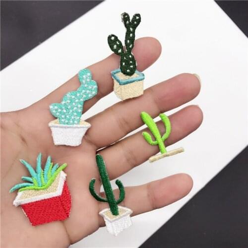 100pcs Iron On Patches Bordados parches ropa Embroidered Patch For Clothing Baby Clothes Applique Jacket Dress Patchwork Sticker