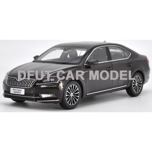 Scale 1: 18 Alloy Pull Back Toy Vehicles Superb Car Model Of Childrens Toy Cars Original Authorized Authentic Kids Toys