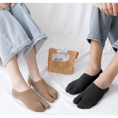 Tabi Toe Socks 2 Fingers Cotton Plain Short Length Ankle Socks Mens Womens Sports