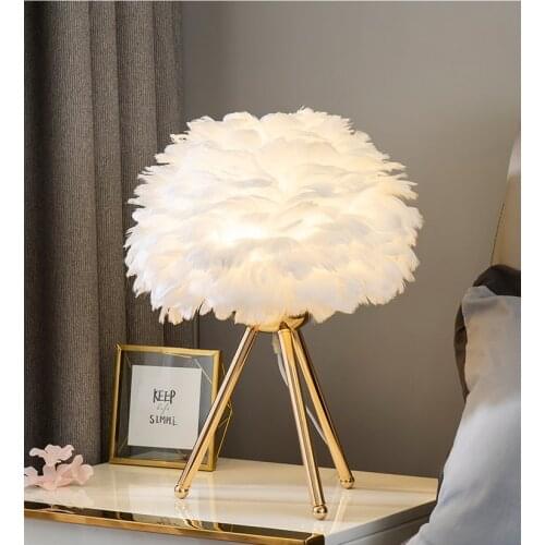 Goose Feather Table Lamp For Bedroom Modern Feather Lampshade Romantic Bedside Feather Lamp E27 Wedding Christmas Decoration