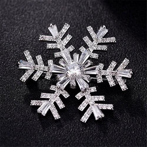 Winter Snowflake Lady Brooch Sparkling Crystal Copper Large Brooch Pins Jewelry Brooches Women Christmas Gift