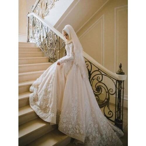 Vinatge Long Lace Wedding Veils Cheap Bridal Hair Accessories Chapel Cathedral Appliques Floral Retro Tulle Bridal Veils