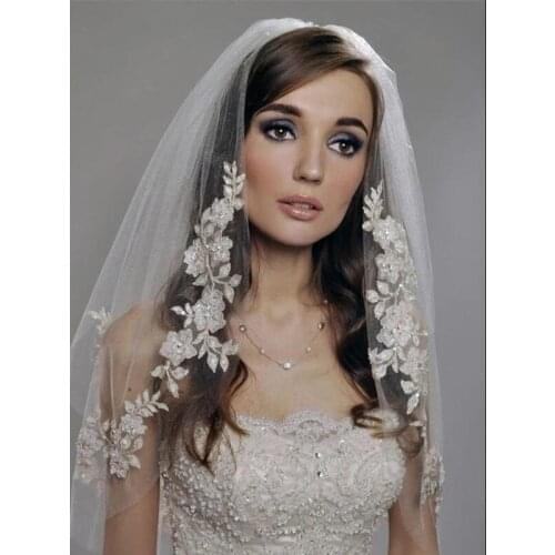 Two-tier Stylish / Pearls Wedding Veil Elbow Veils with Faux Pearl