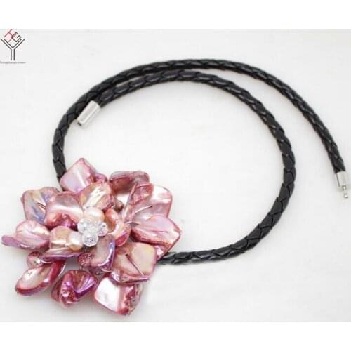 Women Classic Jewelry natural pearl crystal light red A flower pendant shell mother of pearl necklace black leather 18"