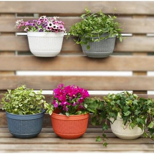 Imitation Rattan Wicker Wall Hanging Flower Baskets Plant Hangers Indoor Outdoor Flower Pot Basket Garden Flower Pot Planters