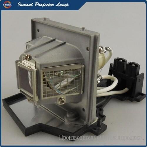 Replacement Compatible Projector Lamp TLPLV6 for TOSHIBA TDP-T9 / TDP-S8 / TDP-T8 Projectors