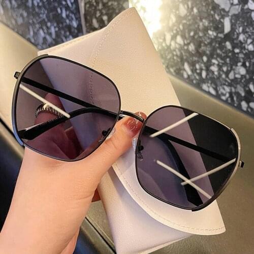 Fashion Vintage Oversized Sunglasses Polygonal Women Men Metal Irregular Luxury Designer Square Sun Glasses UV400 Korean Eyewear