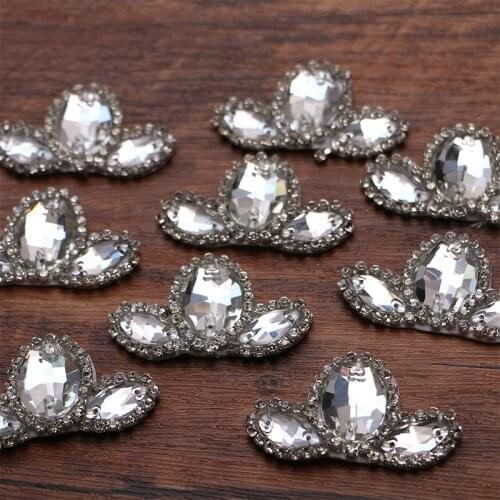 Handmade beaded flower Rhinestone icon embroidered applique patches for kawaii clothes DIY Iron on badges on a backpack