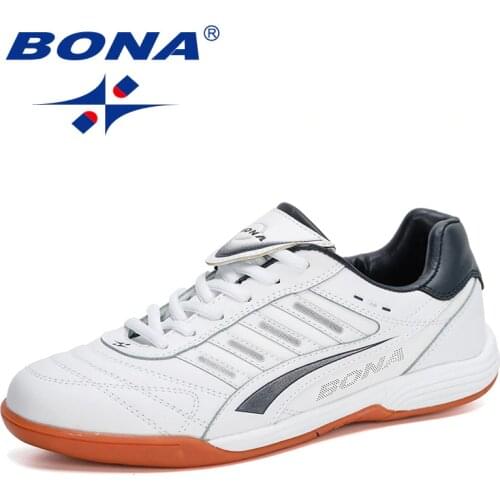 BONA 2020 New Style Football Boots Men Soccer Shoes Original Indoor Football White Sneakers Shoes Man Flat Comfortable Footwear