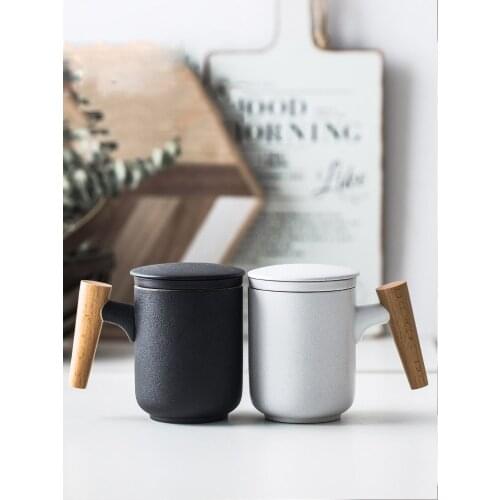 Nordic stoneware wooden handle coffee mugs for tea water separation cup with filter office ceramic water cup with lid 380ml