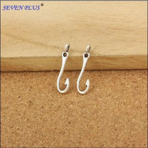 High Quality 50 Pieces/Lot 20mm*5mm Antique Silver Plated Small Fish Hook Charms