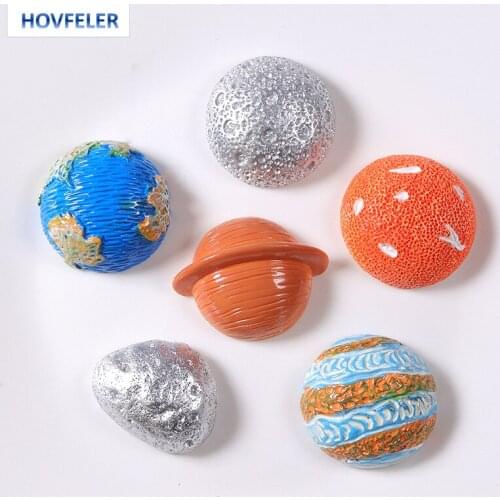 6PCS/Set Planet Moon Astronaut Ornament 3D Creative Figurine Mode Home Decoration Space Shuttle Crafts Landscape Gift
