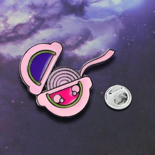 Lovely Pink Chewing Gum Brooch Cartoon Circle Roll Bubble Gum Box Jacket Badge Child Childhood Memories Jewelry Gift