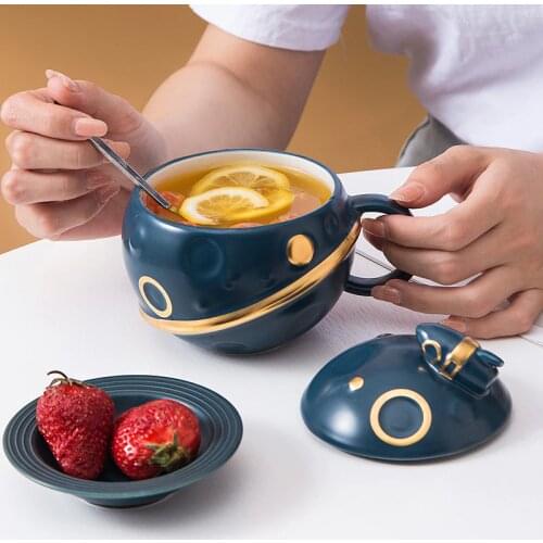 Creative Space Astronaut Planet Ceramic Mug With Lid Spoon home Office Milk Coffee Water Cup Personalized Gifts For Couple Girls