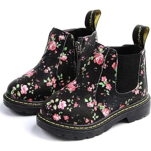 Snow boots boy and girl, boots for autumn and winter, cotton lined, in leather with very fashionable buckle,collection 2021