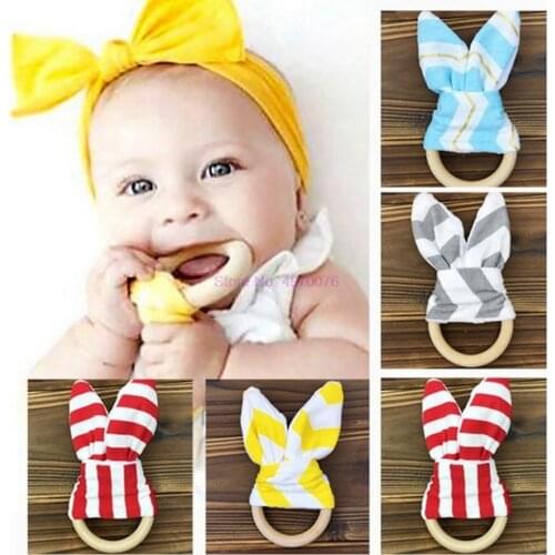 DHL 200pcs Cute Baby Rabbit Ear Teether Kid Safe Natural Wooden Ring Bracelet Toddle Teething Chew Toys for Baby Care