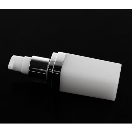 5 Pieces 15ml Protable Bottles Shampoo Empty Lotion Container Pressed Pump Spray Bottle with Funnel