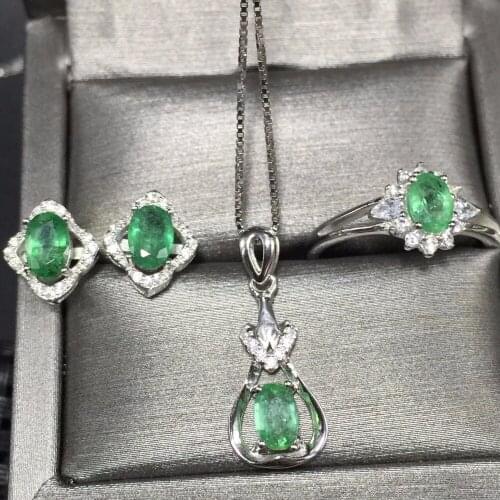 The color is beautiful, the style is novel.Natural emerald suit, simple and fresh, 925 silver