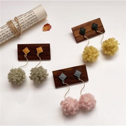 Multi Hair Balls Curve Luxury Earrings Long Warm Big Earrings